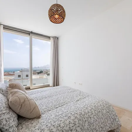 Duplex De Lujo קרבונראס