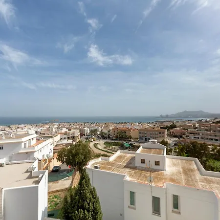 Duplex De Lujo דירה קרבונראס
